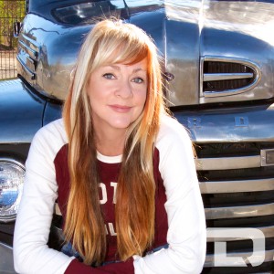 retro-nostalgia-lori-bentley-law