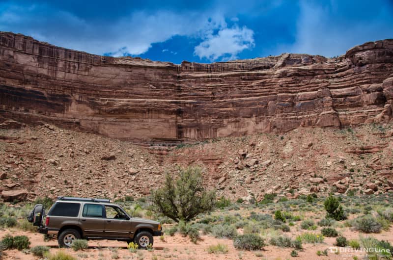 Exploring Utah's Comb Ridge and Cedar Mesa Off-Road | DrivingLine