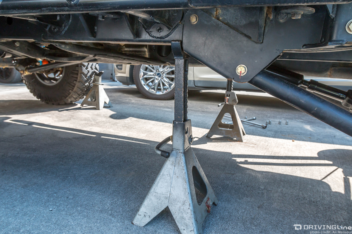 jeep-wrangler-jk-jack-stands-harbor-freight