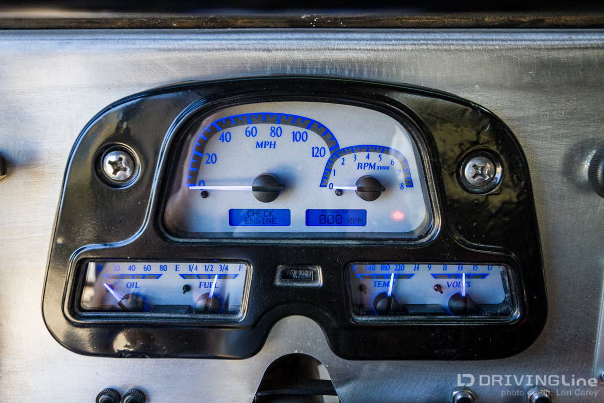 004-1969-Toyota-FJ-40-Land-Cruiser-v-8 (12)