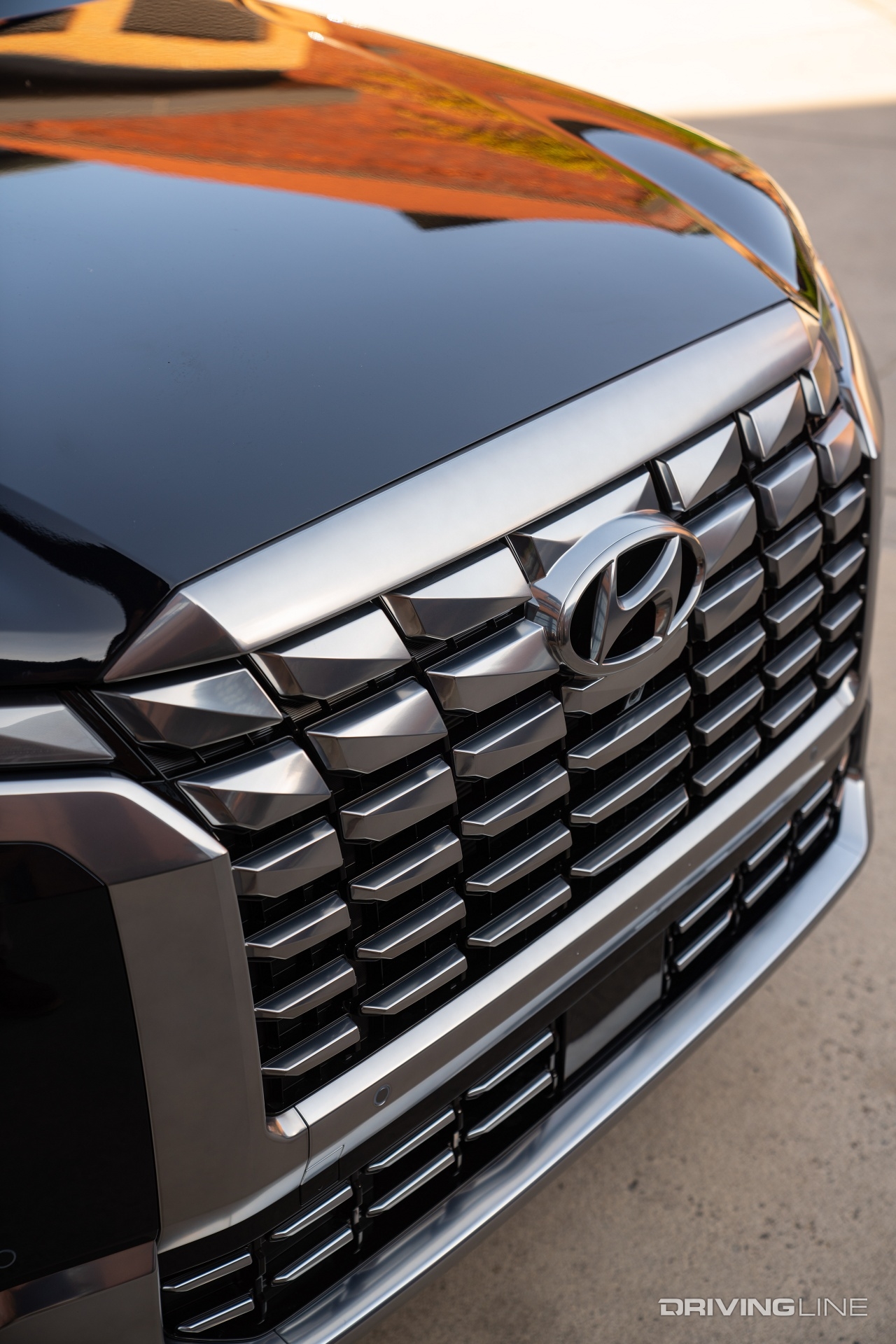 2023 Hyundai Palisade front grille detail