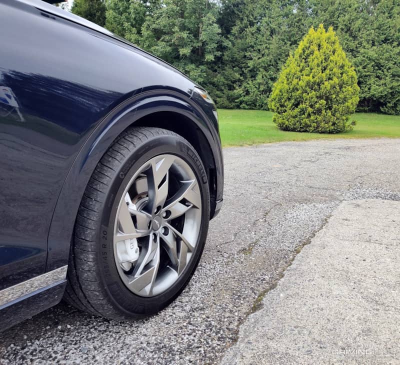 2023 Genesis Electrified GV70 front 3/4