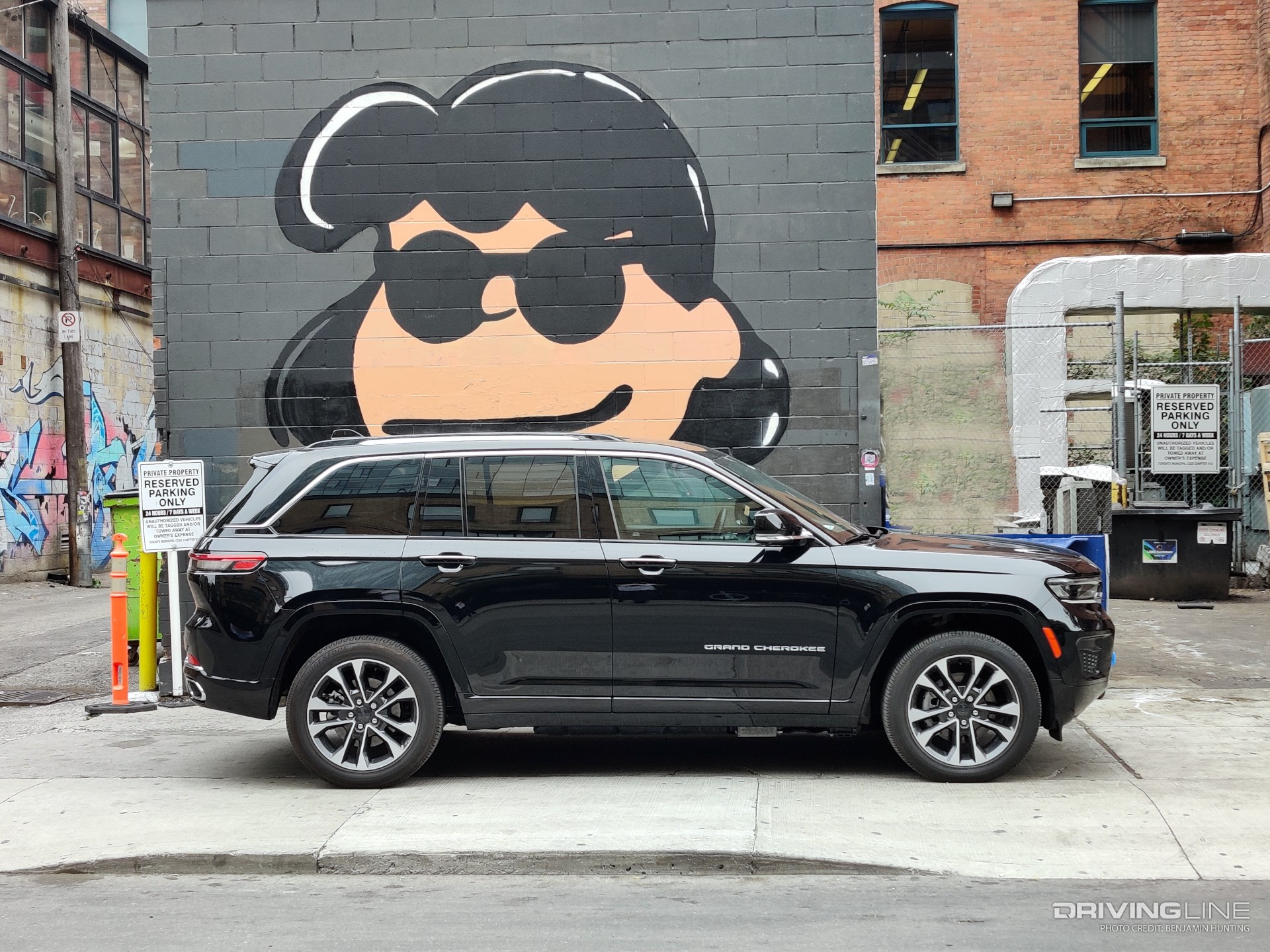 2023 Jeep Grand Cherokee 4xe Lucy Van Pelt side view