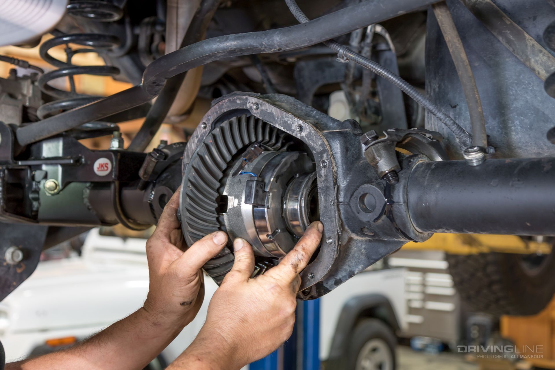 Jeep Wrangler Dana 44 rear differential gears coming out of housing