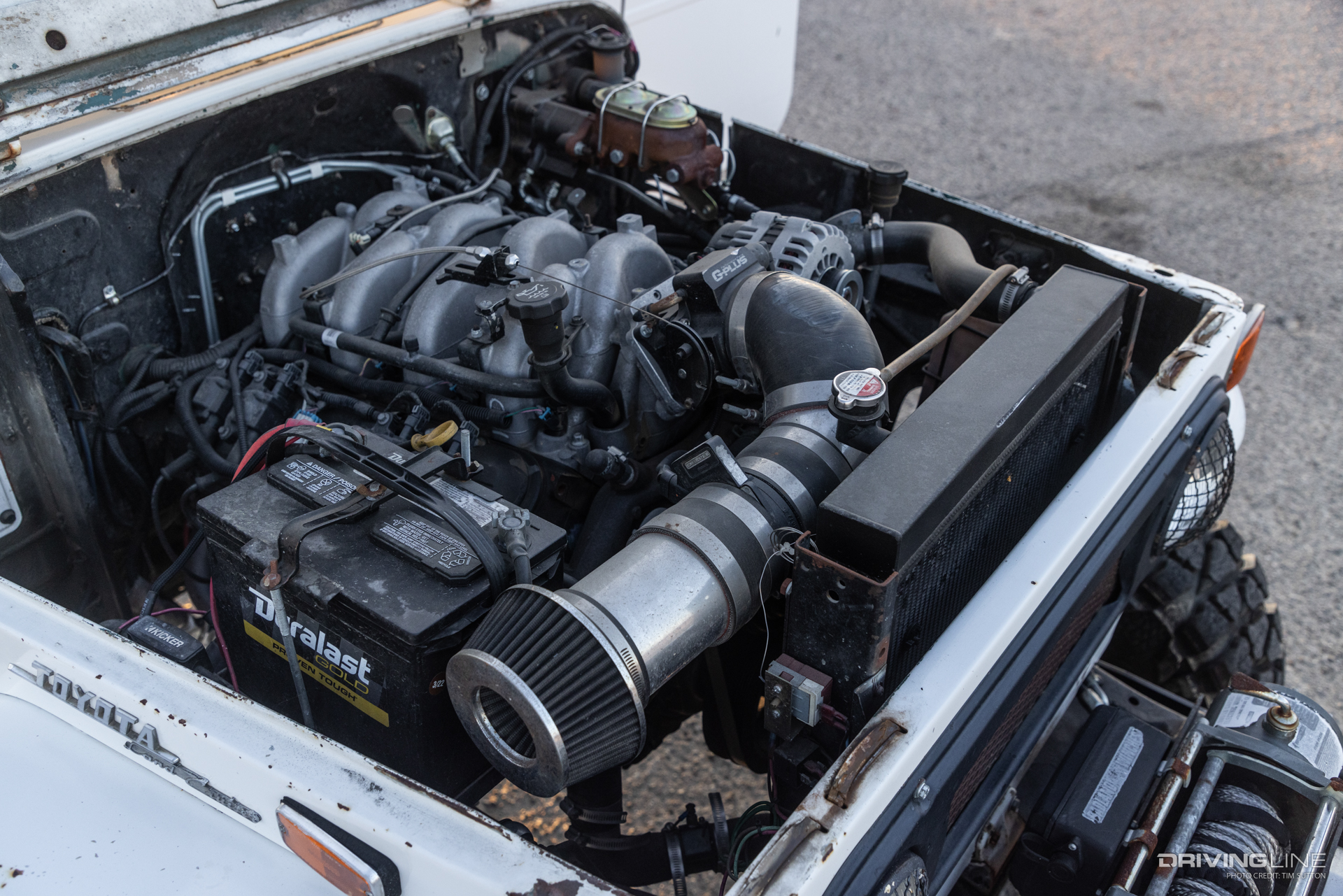 toyota fj40 running vortech Chevy V8 engine