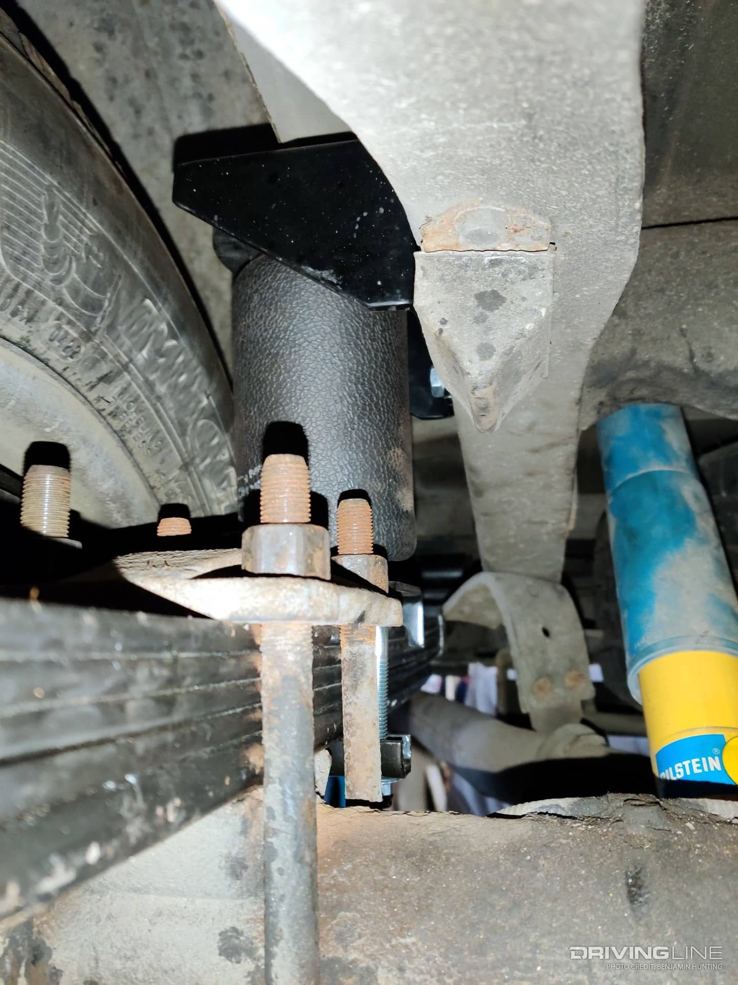 You Need LoadLeveling Air Springs on Your SUV or Pickup Tow Rig