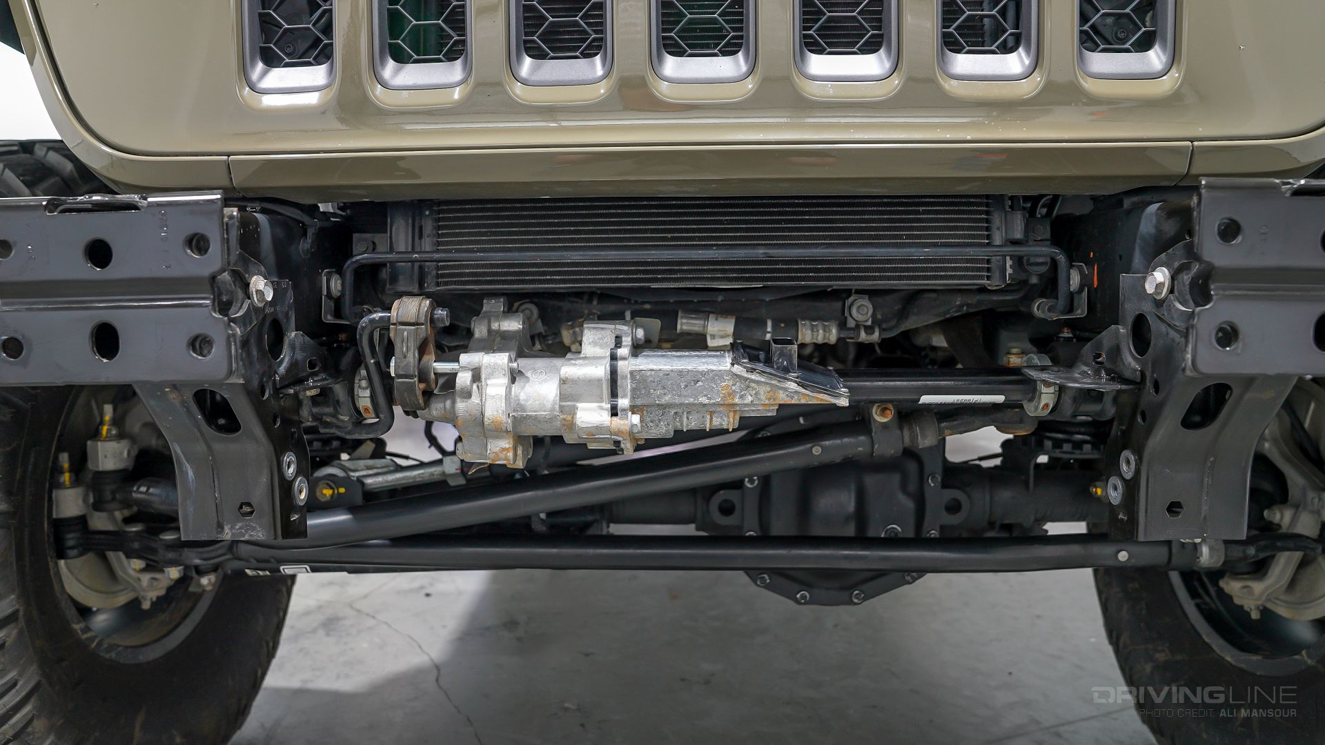 Jeep Gladiator Rubicon sway bar motor rotation front view