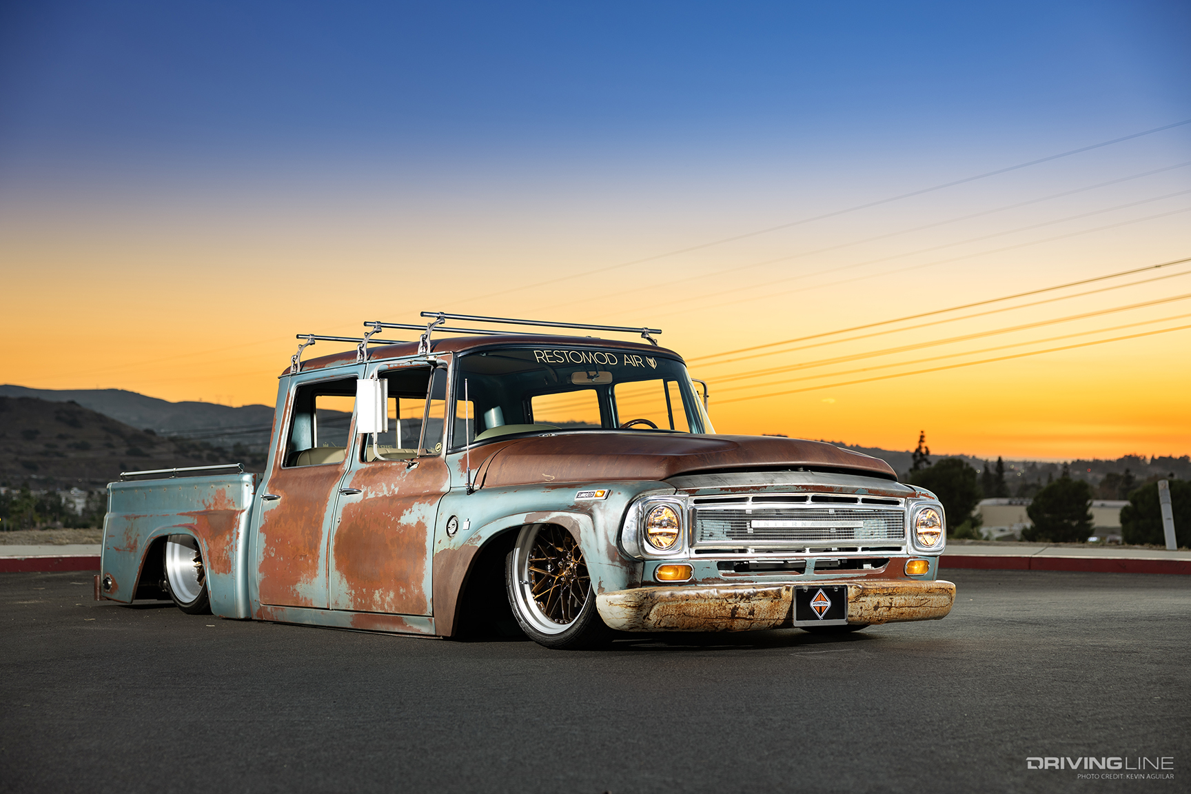 Front of Tony Leal's 1968 International Harvester Travelette