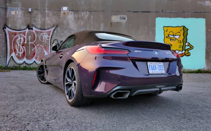 2023 BMW Z4 M40i rear 3/4 top up