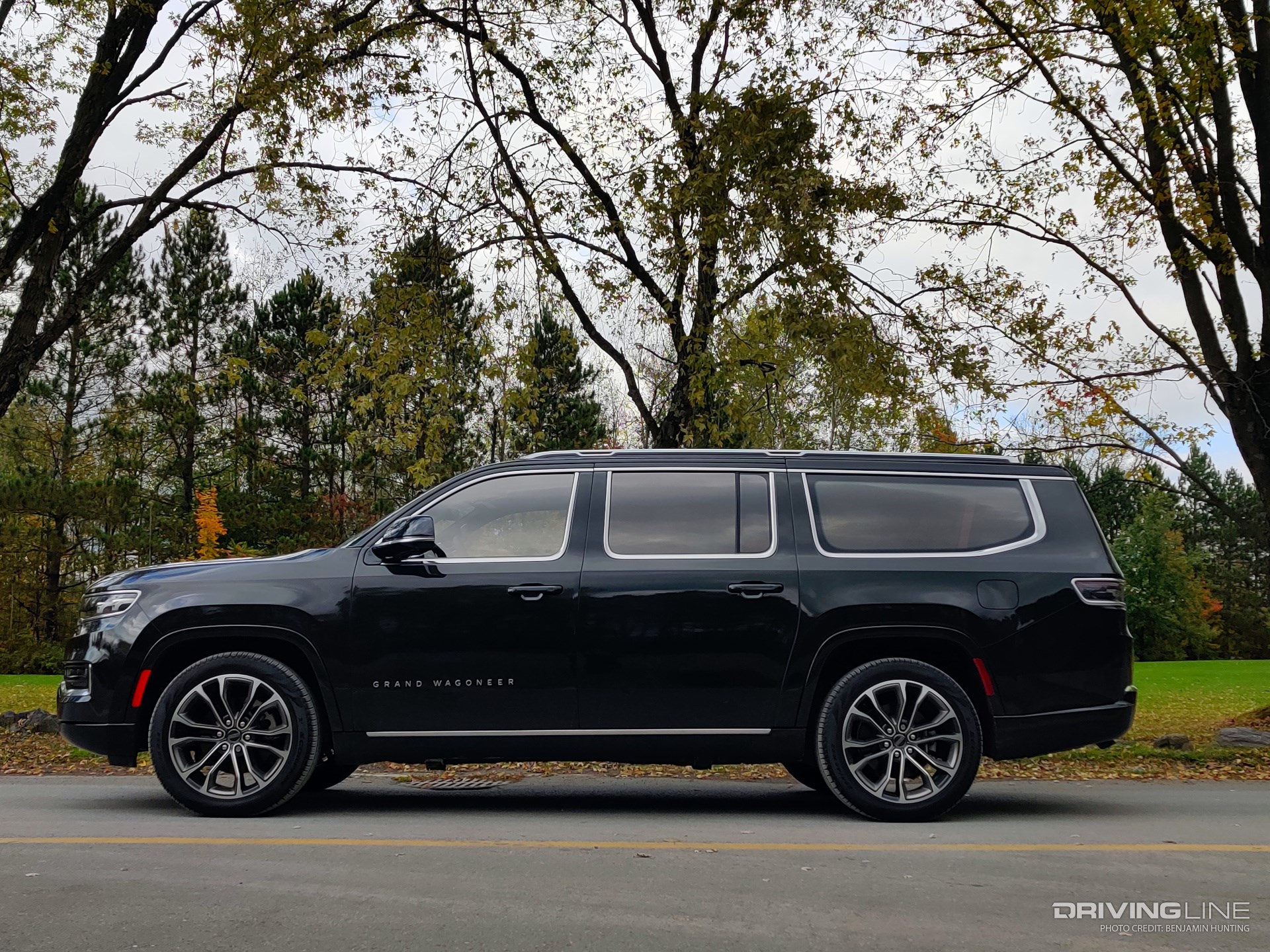 2023 Jeep Grand Wagoneer L side profile