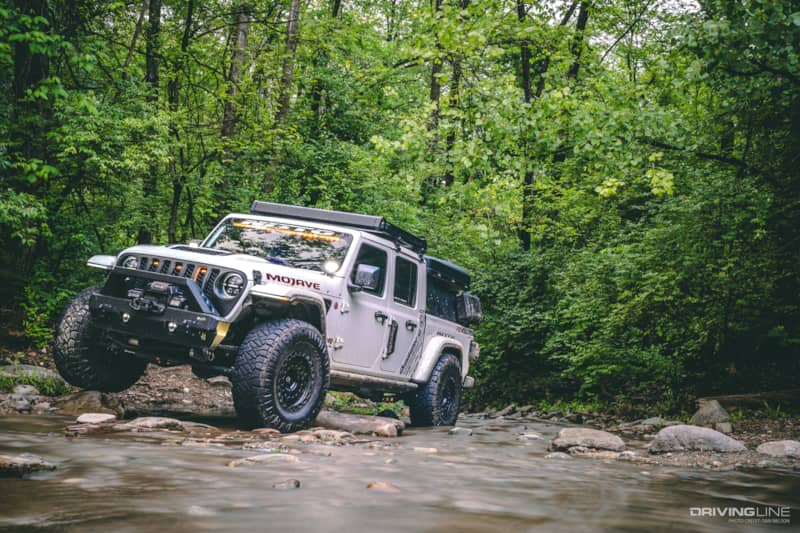 Artic Mojave Gladiator Off-Roading