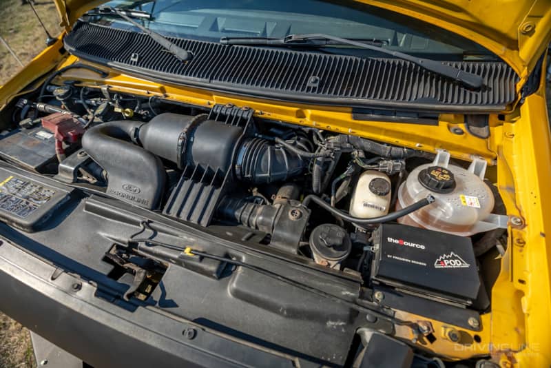 6.8L Ford V10 engine top view E-450