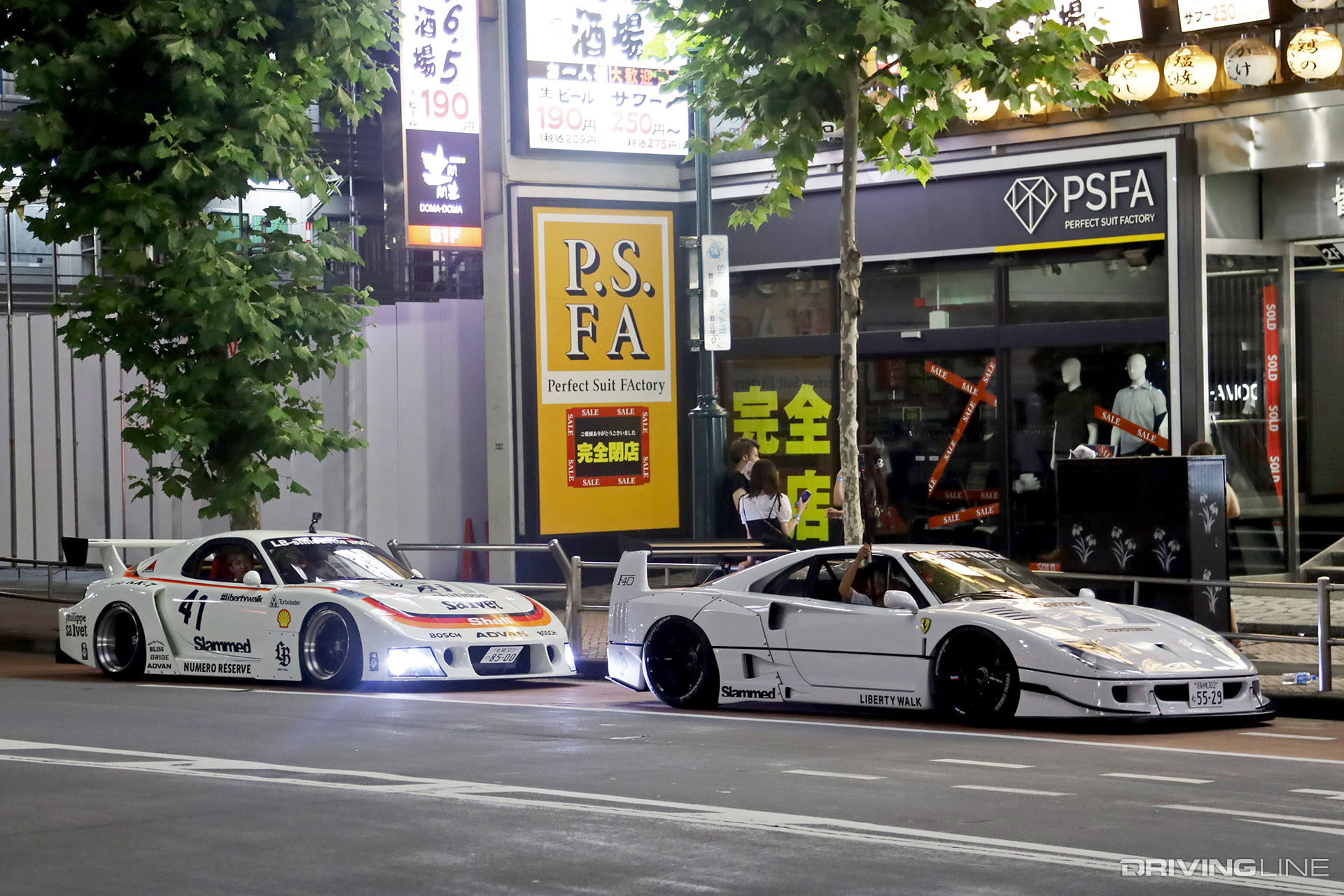 Rocket Bunny F40 and RX7 in Tokyo