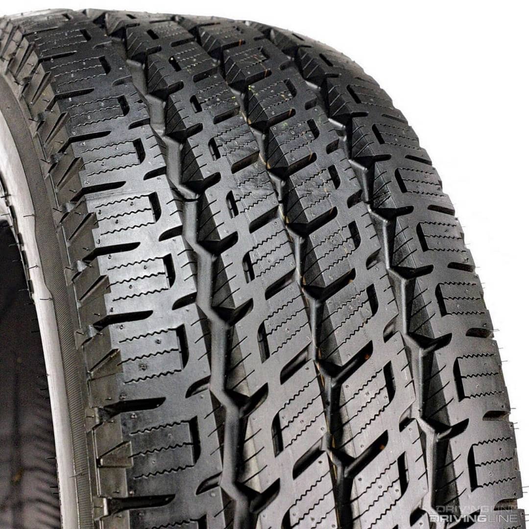 Nitto Tire Dura Grappler Tread Pattern details