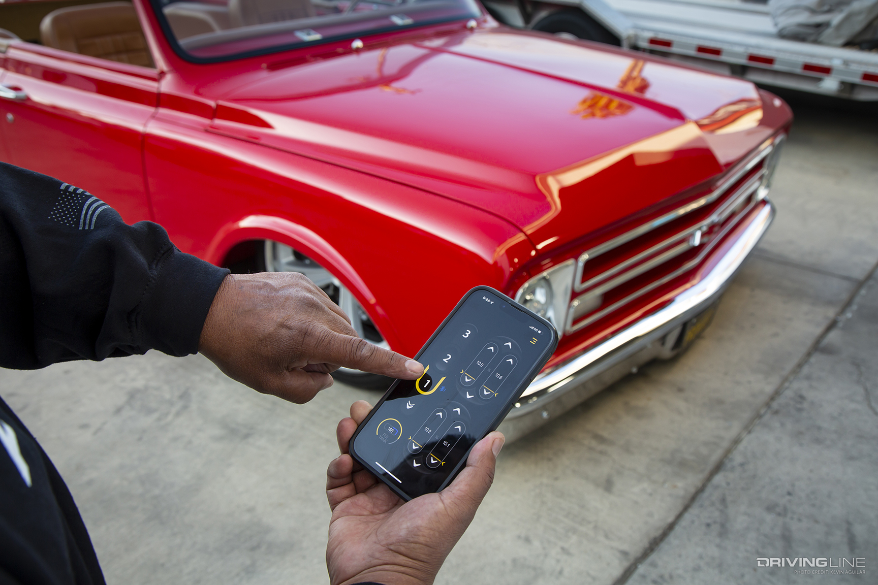AccuAir Auto Leveling System on John Oro's Chevy Blazer