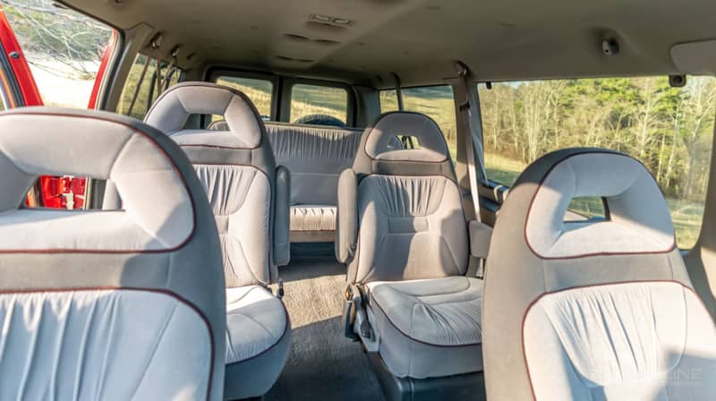 2000 Ford E-350 4x4 van chateau interior layout