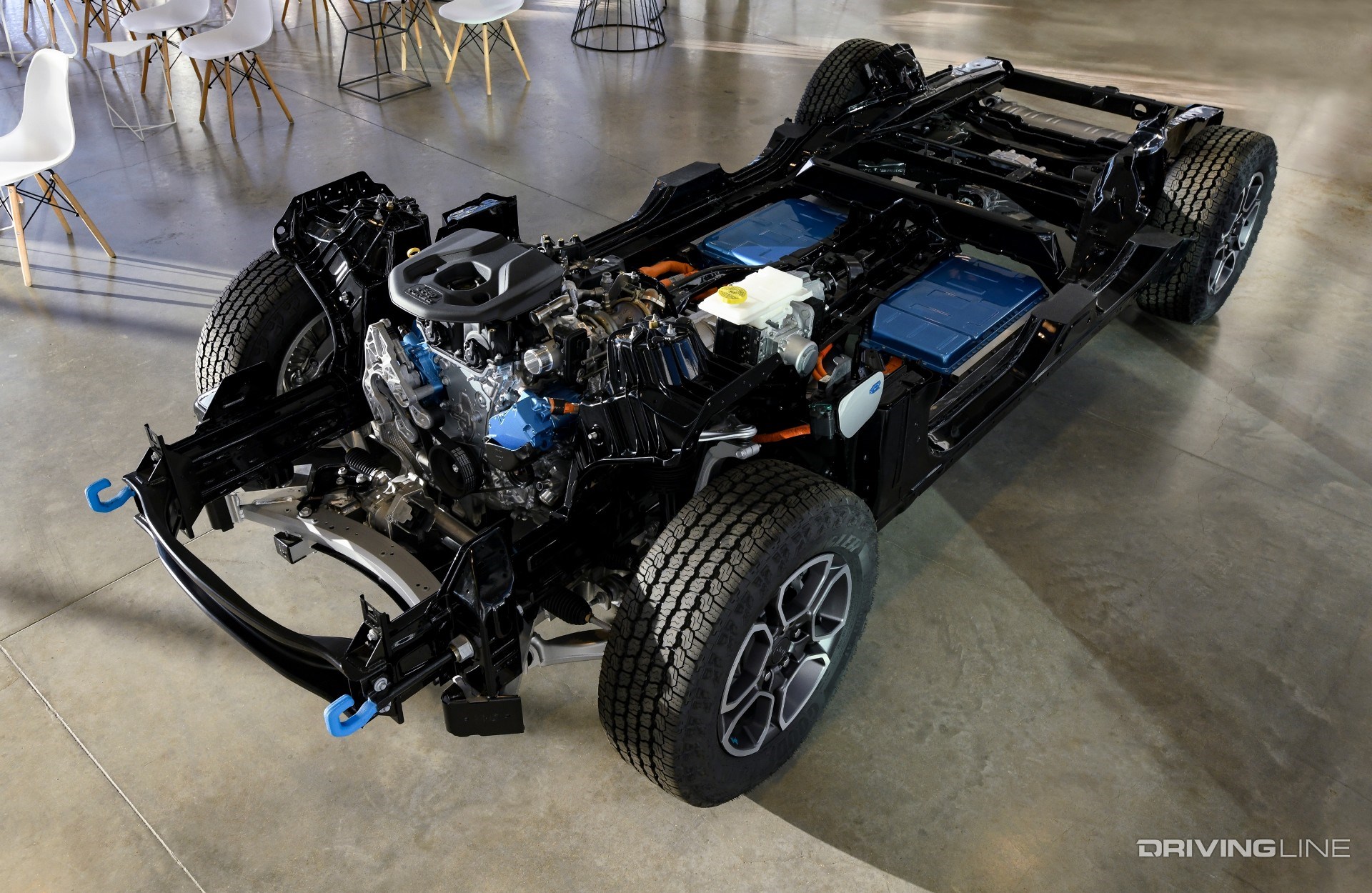 2023 Jeep Grand Cherokee 4xe drivetrain cutaway