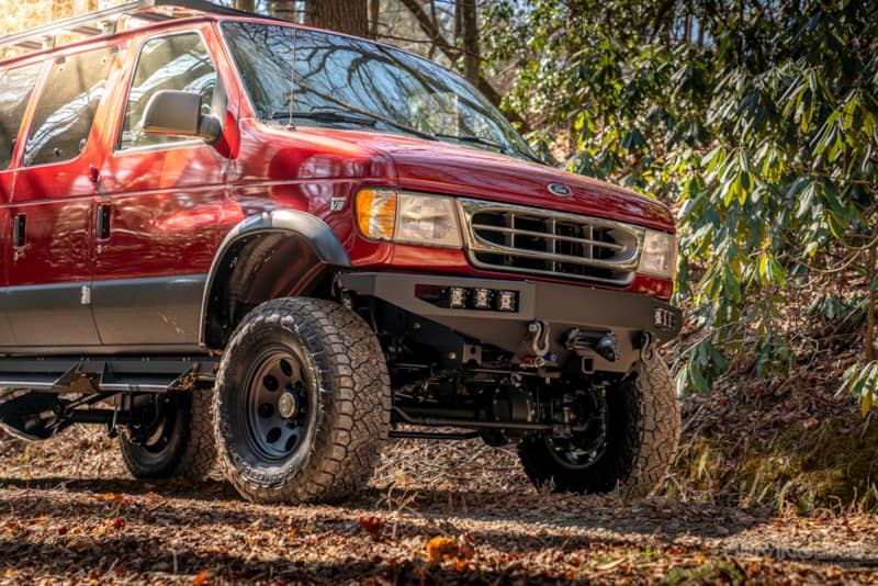 2000 Ford E-350 4x4 van Ujoint FB003 Front bumper