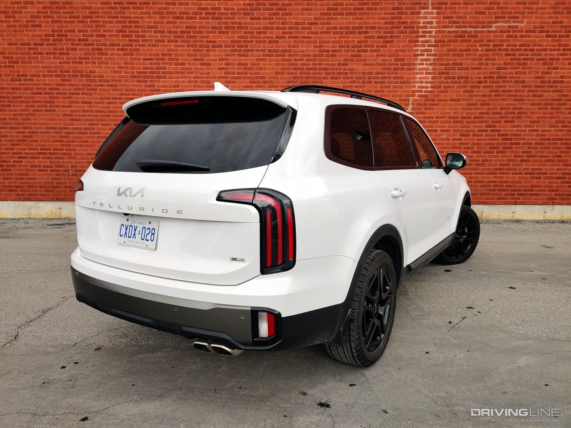 2023 Kia Telluride rear 3/4 view