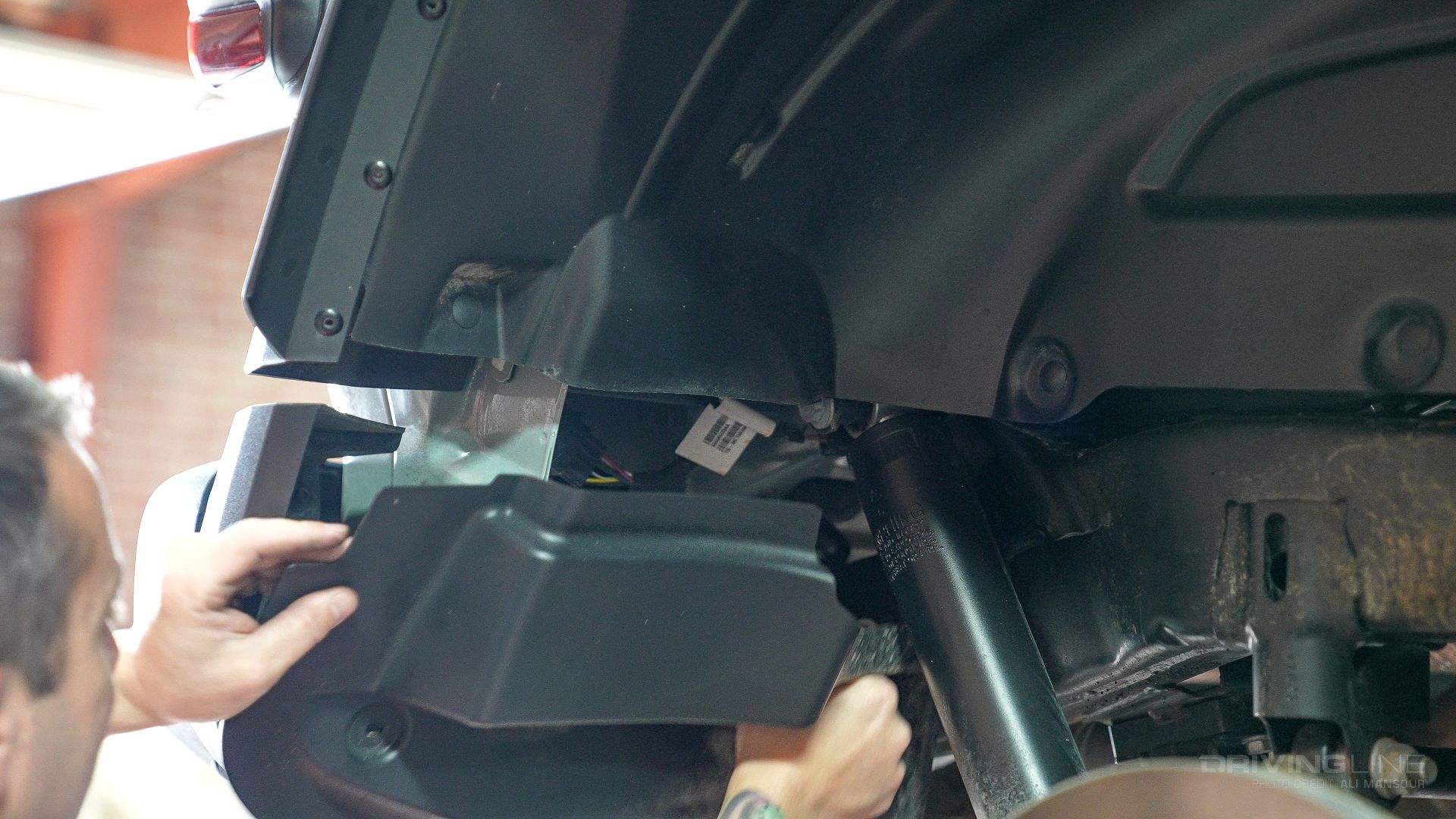 Jeep Wrangler Rubicon rear bumper splash guard removal